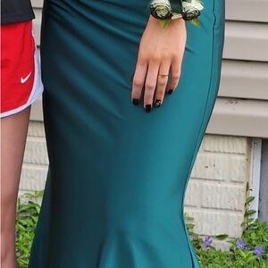 Chic Green Prom Dress